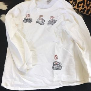 Cute white sweatshirt with coffee cup decorations